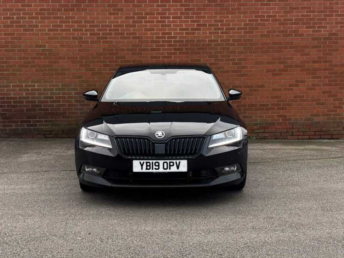 SKODA Superb 2.0 TDI SCR 190ps 4X4 SportLine Plus DSG HB